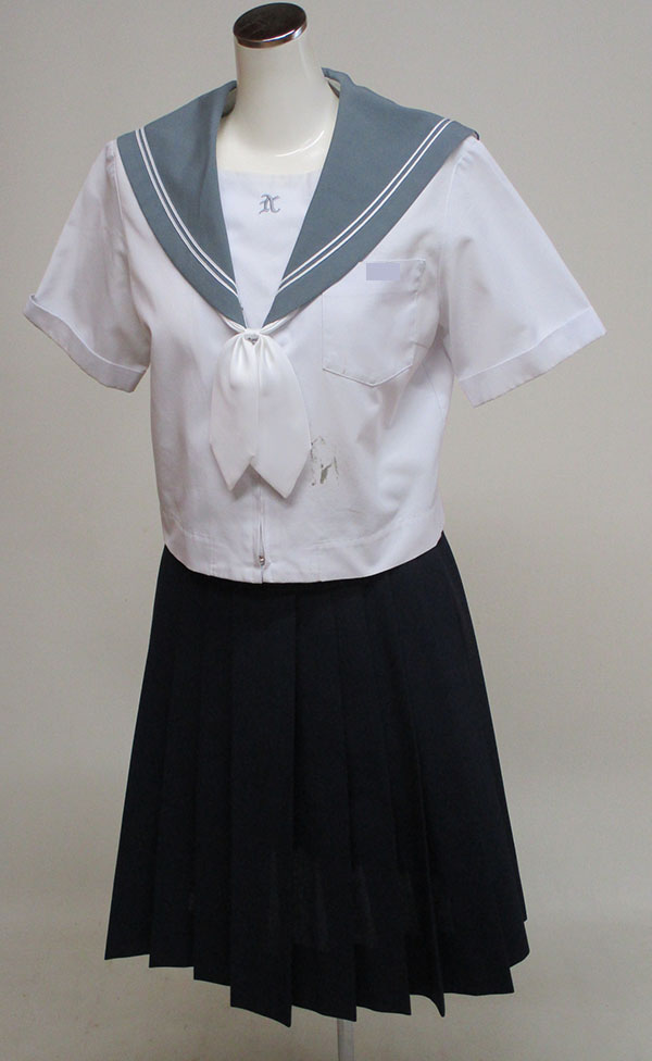 夏セーラー（半）＋スカート（リボン付）