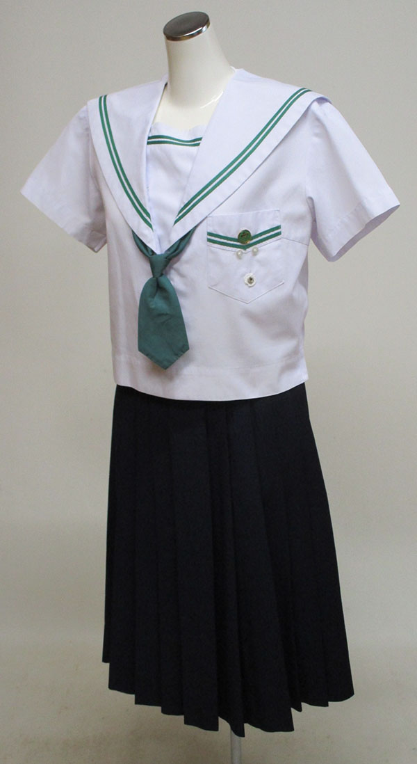 夏セーラー（半）＋スカート（ネクタイ・バッチ付）