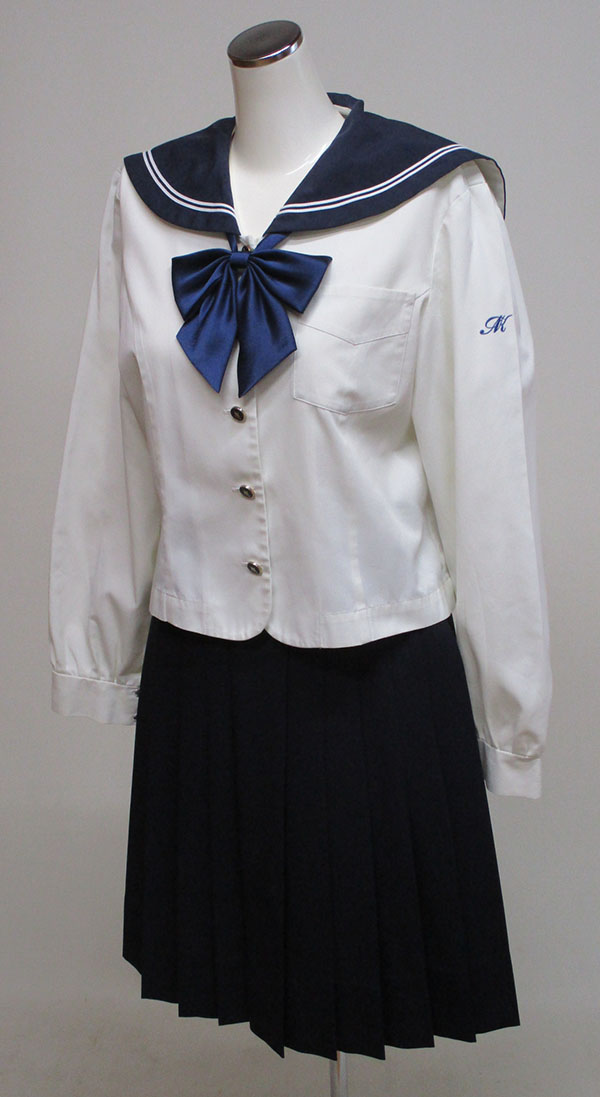 夏セーラー（長）＋スカート（リボン付）